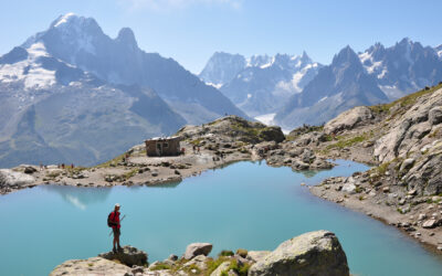 LUNGO IL TOUR DU MONT-BLANC DA MONTROC-LE PLANET AL LAC BLANC (AIGUILLES ROUGES, FRANCIA)