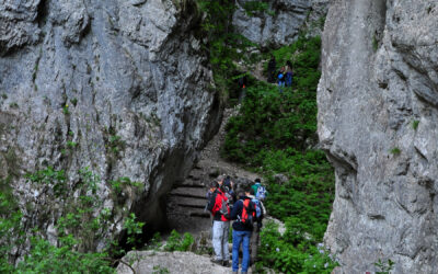 LE GOLE DELL’INFERNACCIO E L’EREMO DI SAN LEONARDO (MARCHE)