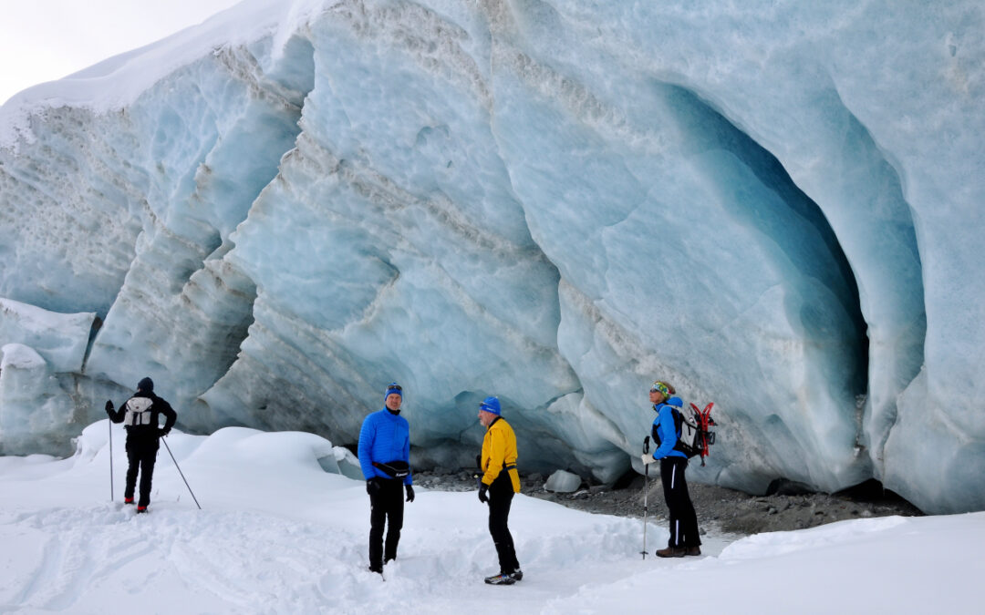 D’INVERNO VERSO IL GHIACCIAIO DEL MORTERATSCH (MASSICCIO DEL BERNINA, ALTA ENGADINA, SVIZZERA)